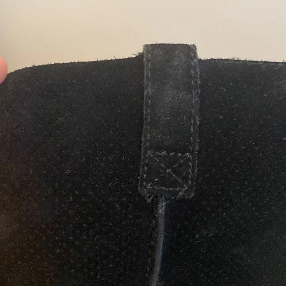 UGG BOOTS 👢 - Picture 6 of 7